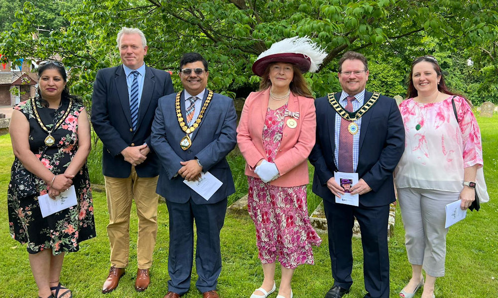 James Sunderland MP and fellow guests at Easthampstead tree planting ceremony